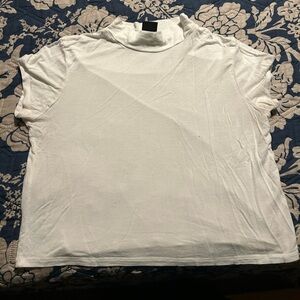 Super stretchy all white crop top